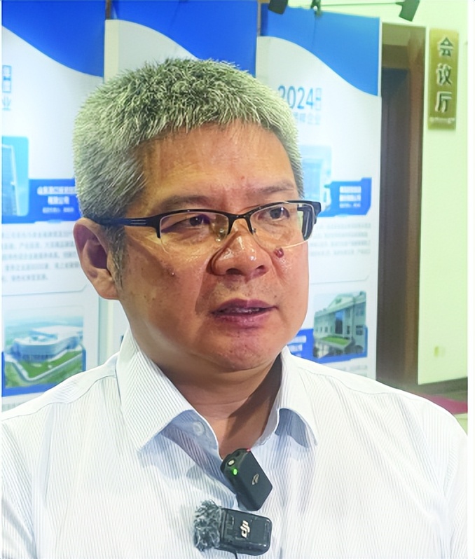 1-青島澳柯瑪控股集團(tuán)有限公司黨委書(shū)記、董事長(zhǎng) 朱江.jpg